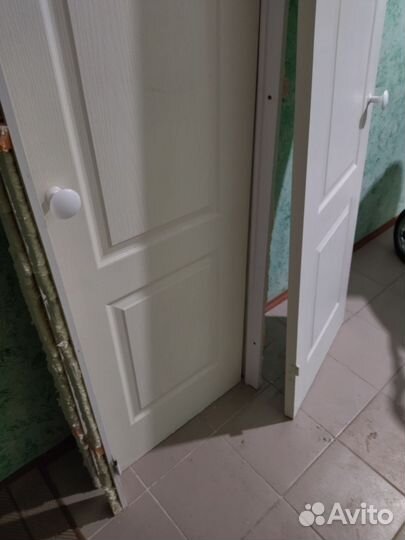 Межкомнатные двери бу 60 на 200 см с коробкой