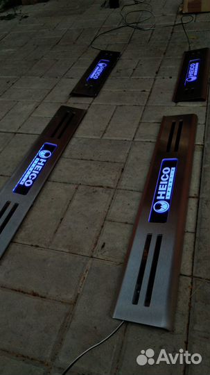 Накладки на пороги с подсветкой heico