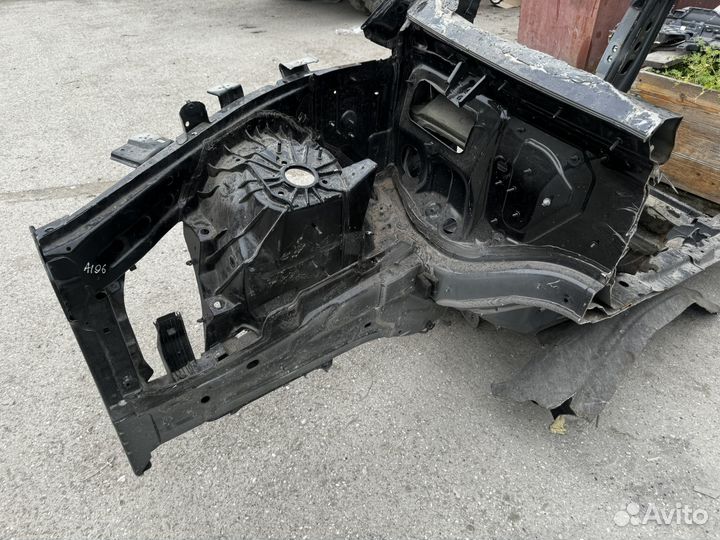 Лонжерон передний правый Mercedes GLE 167