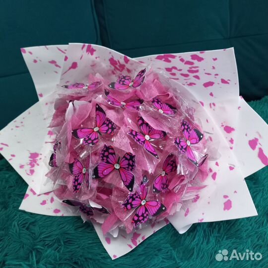 Светящийся букет из бабочек