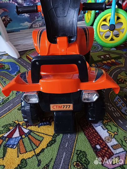 Квадроцикл каталка б/у