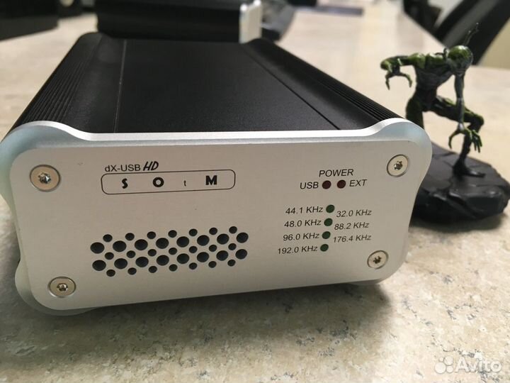 Преобразователь USB в цифровой сигнал SOtM dX-USB