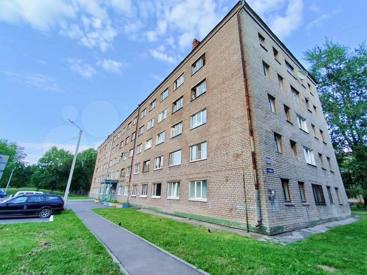 Комната 17,7 м² в > 9-к., 2/5 эт.