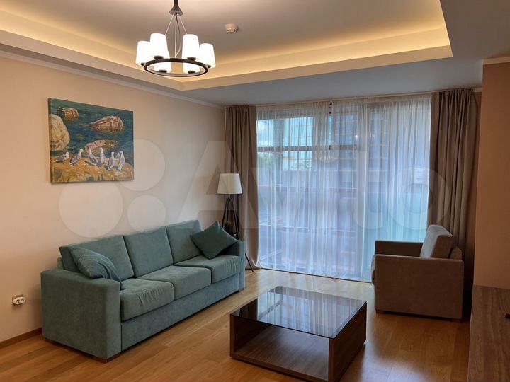 2-к. квартира, 74 м², 3/13 эт.