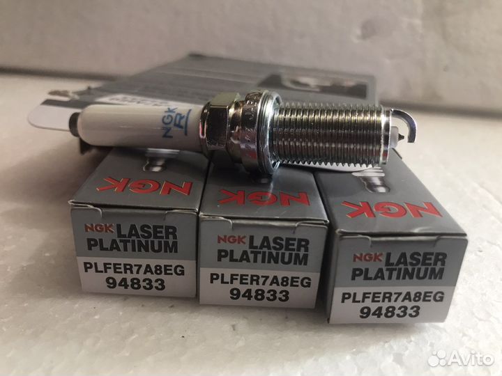 Свеча зажигания NGK 94833