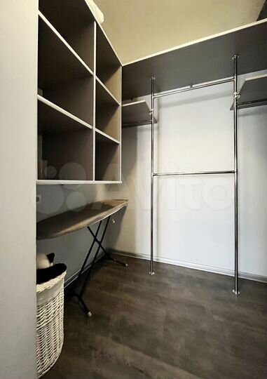 2-к. квартира, 65 м², 6/10 эт.