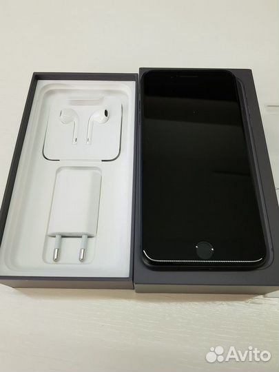 iPhone 8 Plus, 64 ГБ