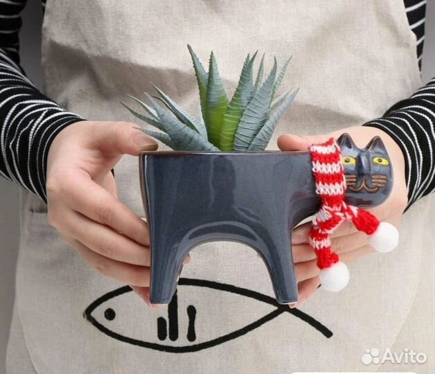 Кашпо котик