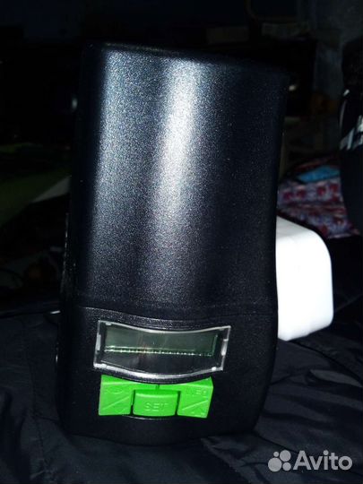 Автоматическая кормушка для рыб