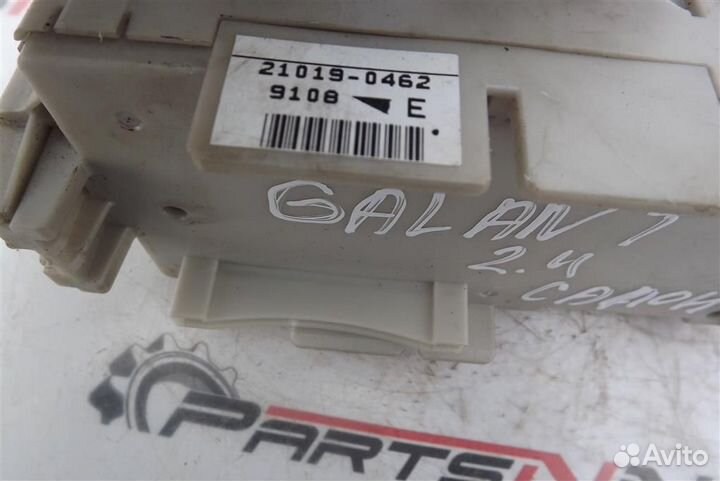 Блок предохранителей Митсубиши Галант 8