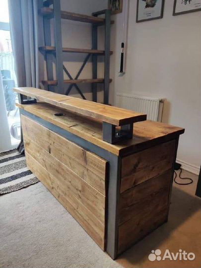 Стойка ресепшн