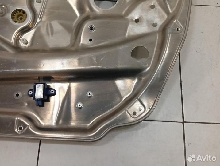 Стеклоподъемник электр. передний правый Mercedes-Benz E-класс W212/S212/C207/A207 (2009—2013)