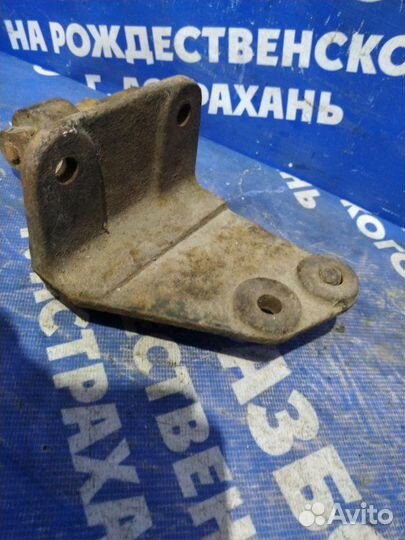 Кронштейн Газ Газель 3302 грузовой АВТОМОБИЛЬ 402