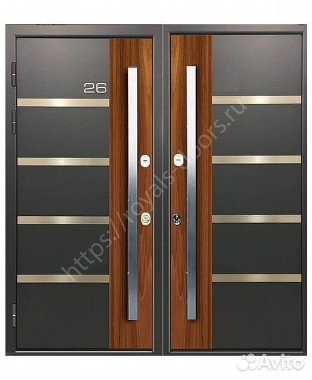 Стильная входная дверь с длинной ручкой