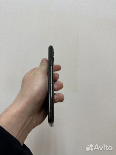 iPhone 11 Pro, 64 ГБ