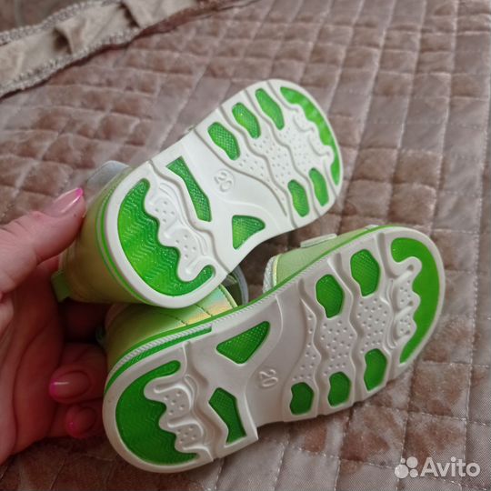 Детская обувь для девочек 20