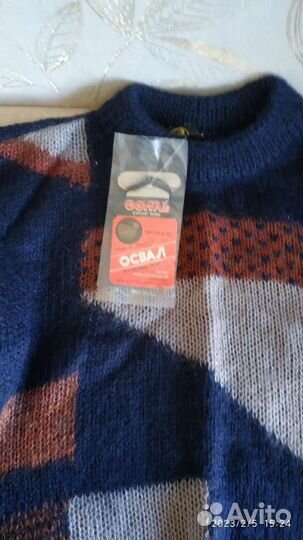 Свитер джемпер