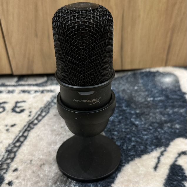 Микрофон HyperX SoloCast USB для стримов и игр
