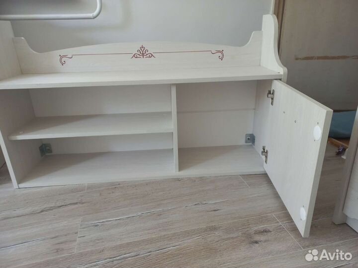 Полка навесная