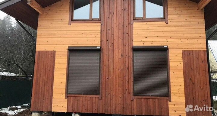 Рольставни в коттедж