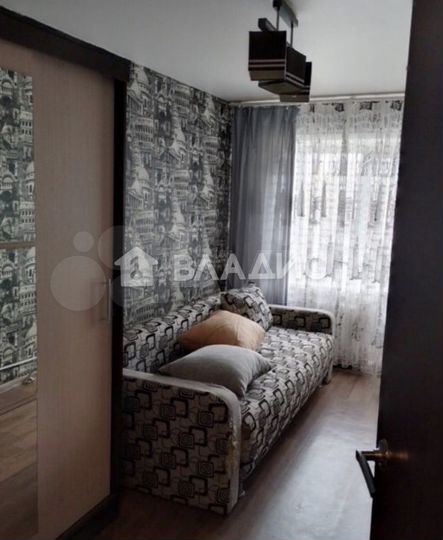 2-к. квартира, 42 м², 4/4 эт.