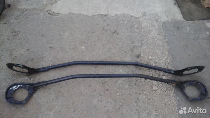 Распорка Mitsubishi Outlander 2005г