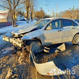 Ford Focus 2.0 AT, 2000, битый, 227 000 км