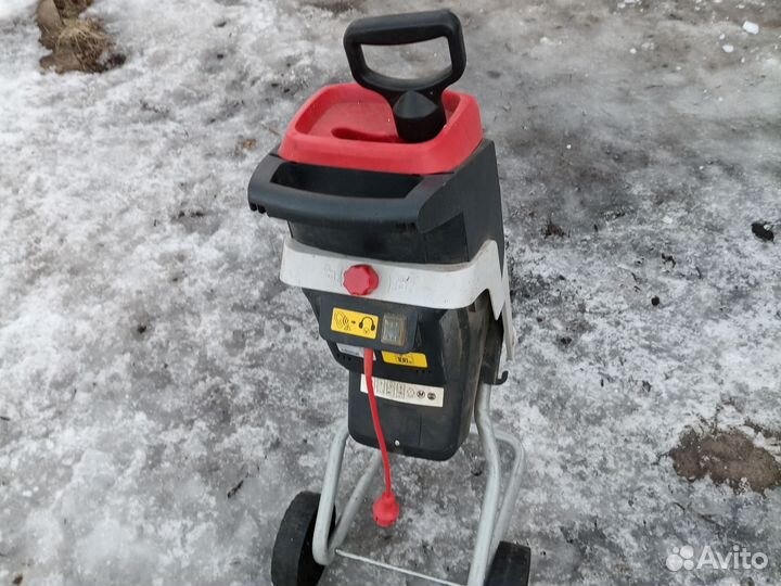 Измельчитель веток садовый бу