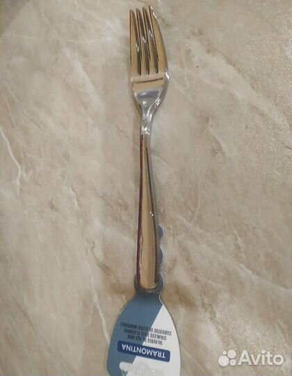 Салфетки, ложки,вилки, ножи, щипцы