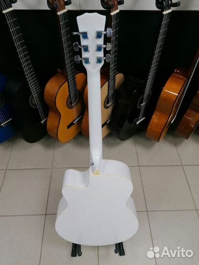 Новая Гитара Белая глянцевая