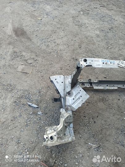 Лонжерон с телевизором Хонда аккорд CR6 hybrid