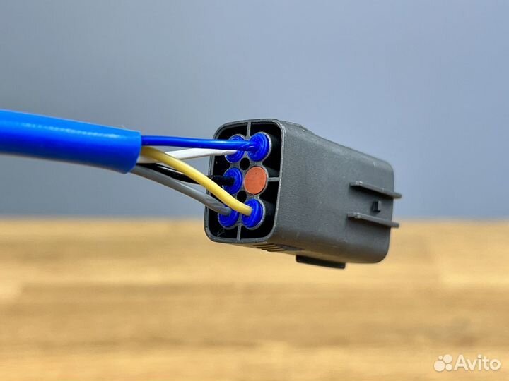 Кислородный датчик лямбда зонд Mazda PE01-18-8G1A