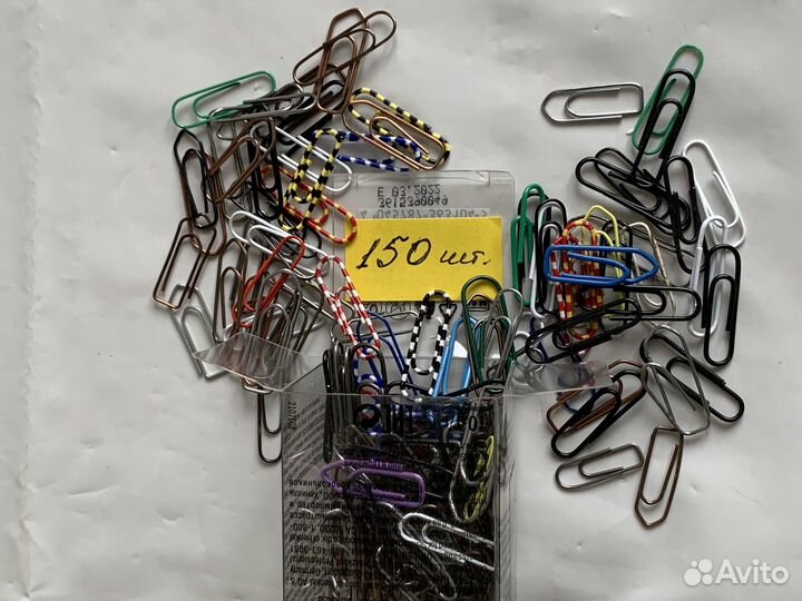 Канцелярские скрепки, кнопки, скобы для степлера