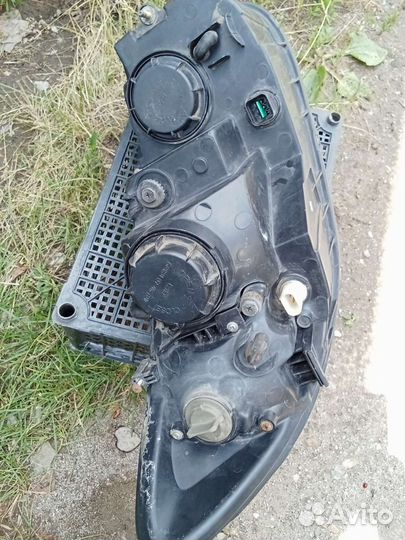 Фары Hyundai Santa Fe 2