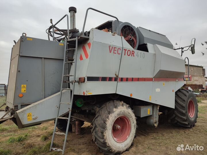 Комбайн Ростсельмаш Vector 410, 2009