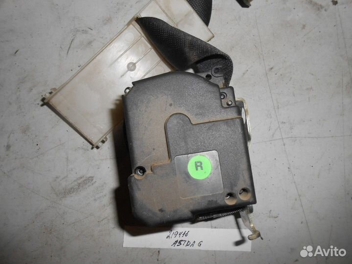 Ремень безопасности передний правый (Opel Astra)