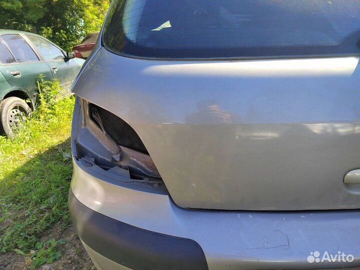 Крышка багажника Peugeot 307 хэтчбек 1.6 NFU