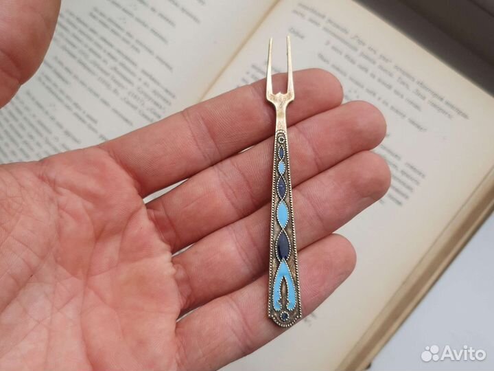 Серебряная вилочка для лимона