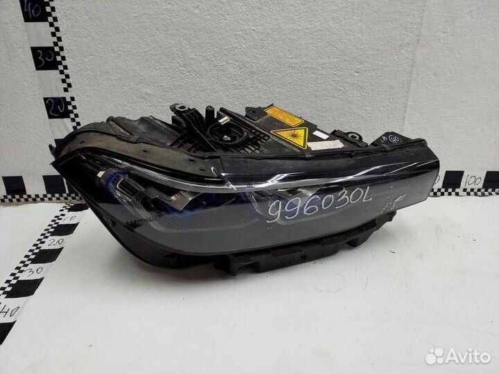 Фара правая BMW X7