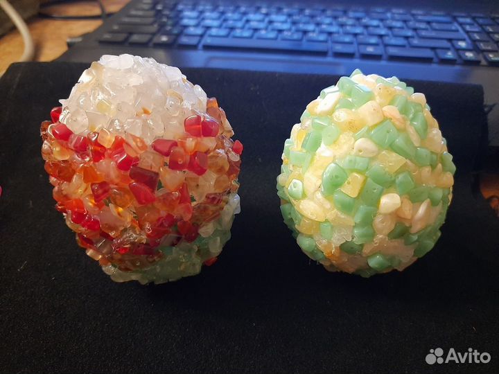 Пасхальные яйца из натурального камня