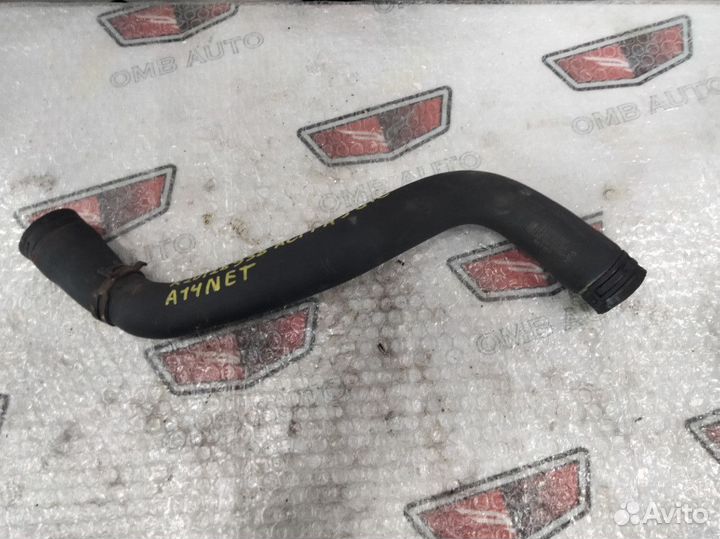 Патрубок радиатора верхний Опель Астра J GTC