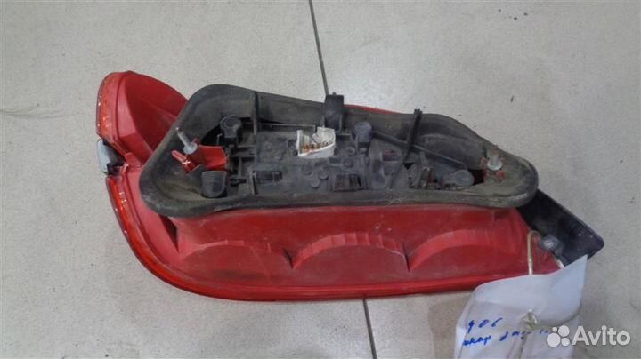 Фонарь задний наружный правый Peugeot 406 1995-20