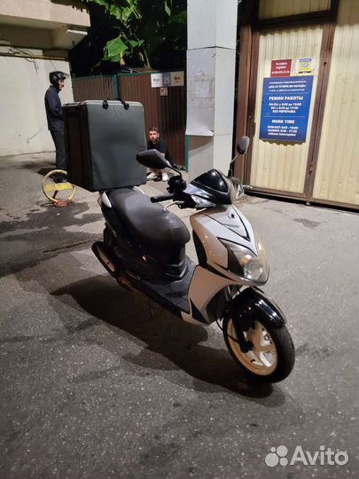 Sym jet4