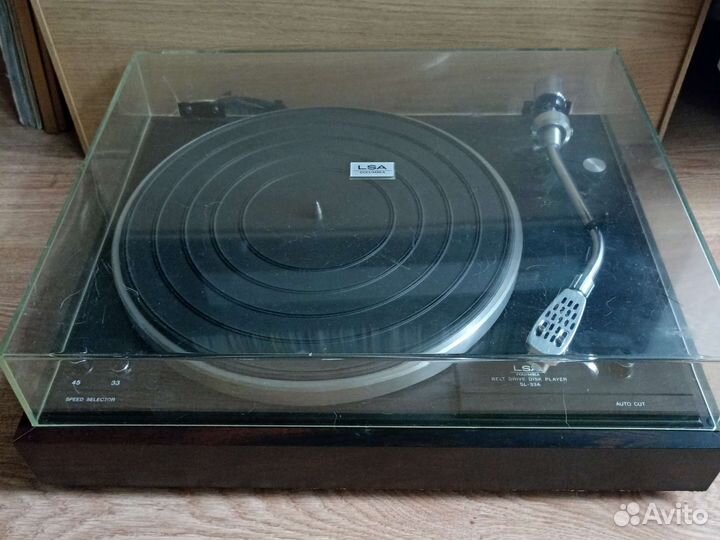 Проигрыватель винила 