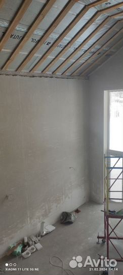 Штукатурка стен по маякам