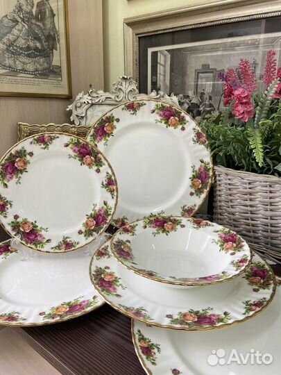 Тарелки Royal Albert серии