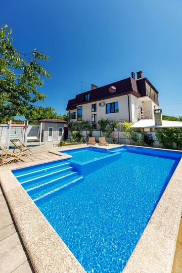 Комната 55 м², 1/3 эт.