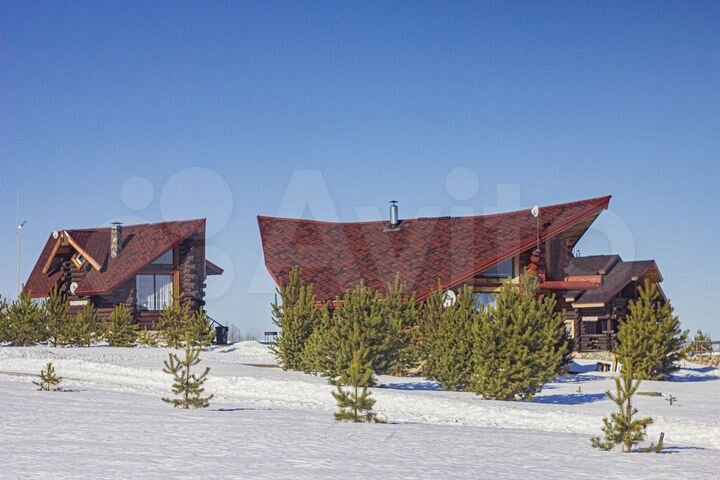 Коттедж 250 м² на участке 52 сот.