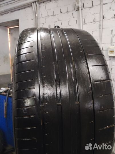 Pirelli P Zero 275/45 R21 и 315/40 R21 111Y