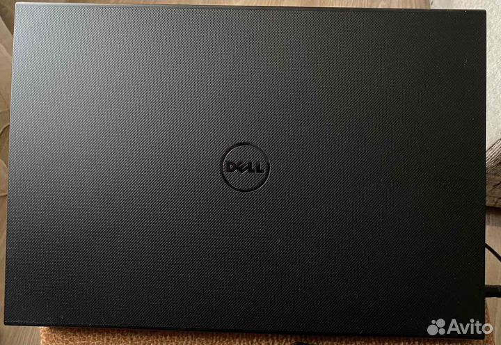 Ноутбук dell Inspiron 15-3000